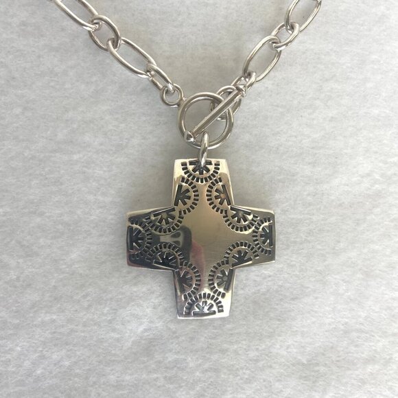 Silpada Sterling Silver 925 Virtuosity Stamped Cross Front Toggle Necklace 17" - Picture 7 of 16